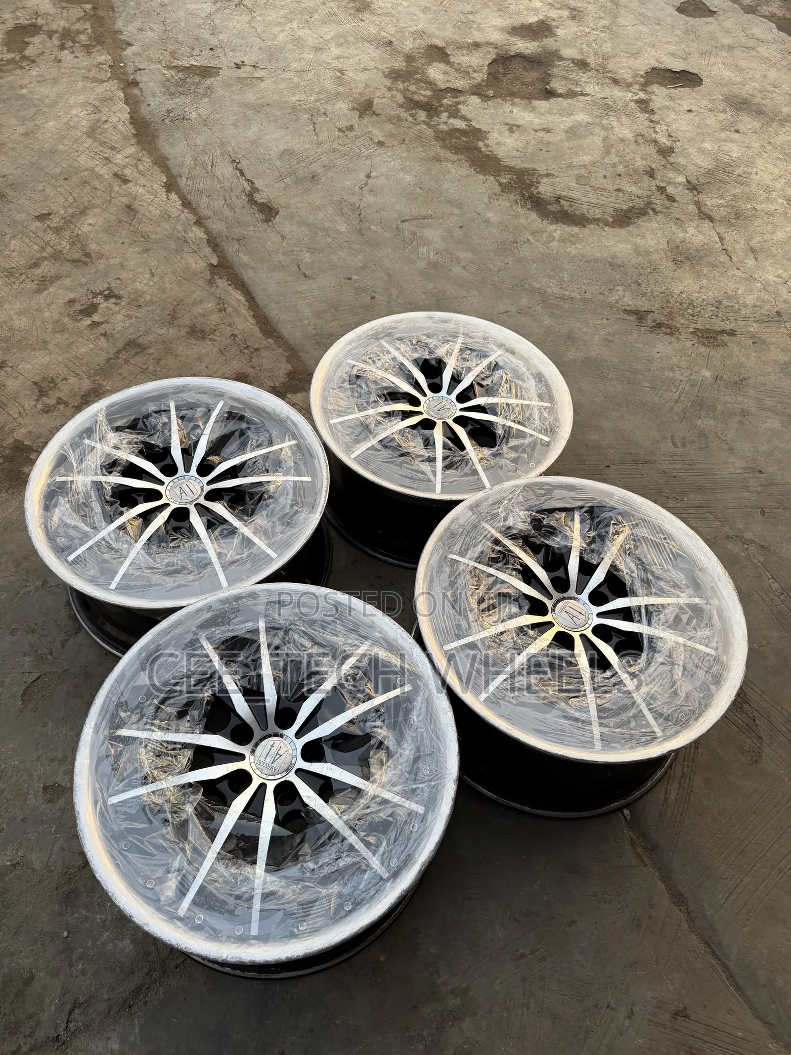 Factory Oem 19-Inch Staggered