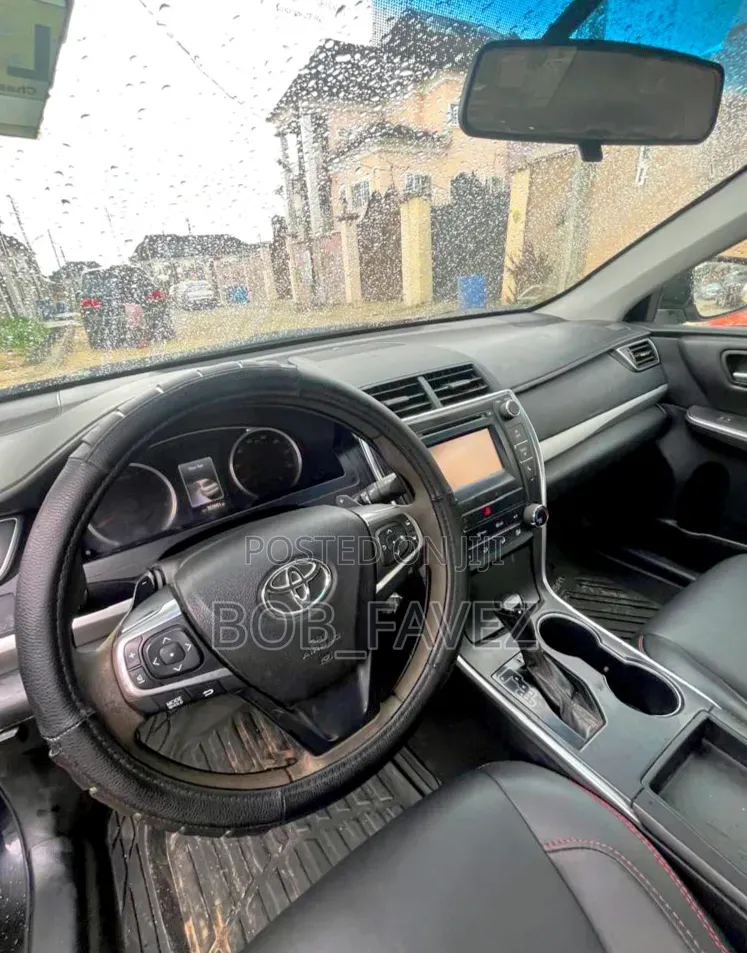 Toyota Camry SE 4dr Sedan (2.5L 4cyl 6A) 2015 Black