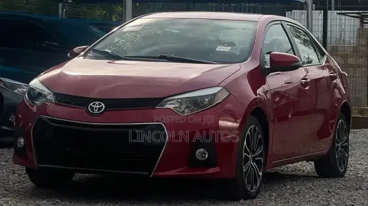 Toyota Corolla S 4dr Sedan (1.8L 4cyl CVT) 2014 Red
