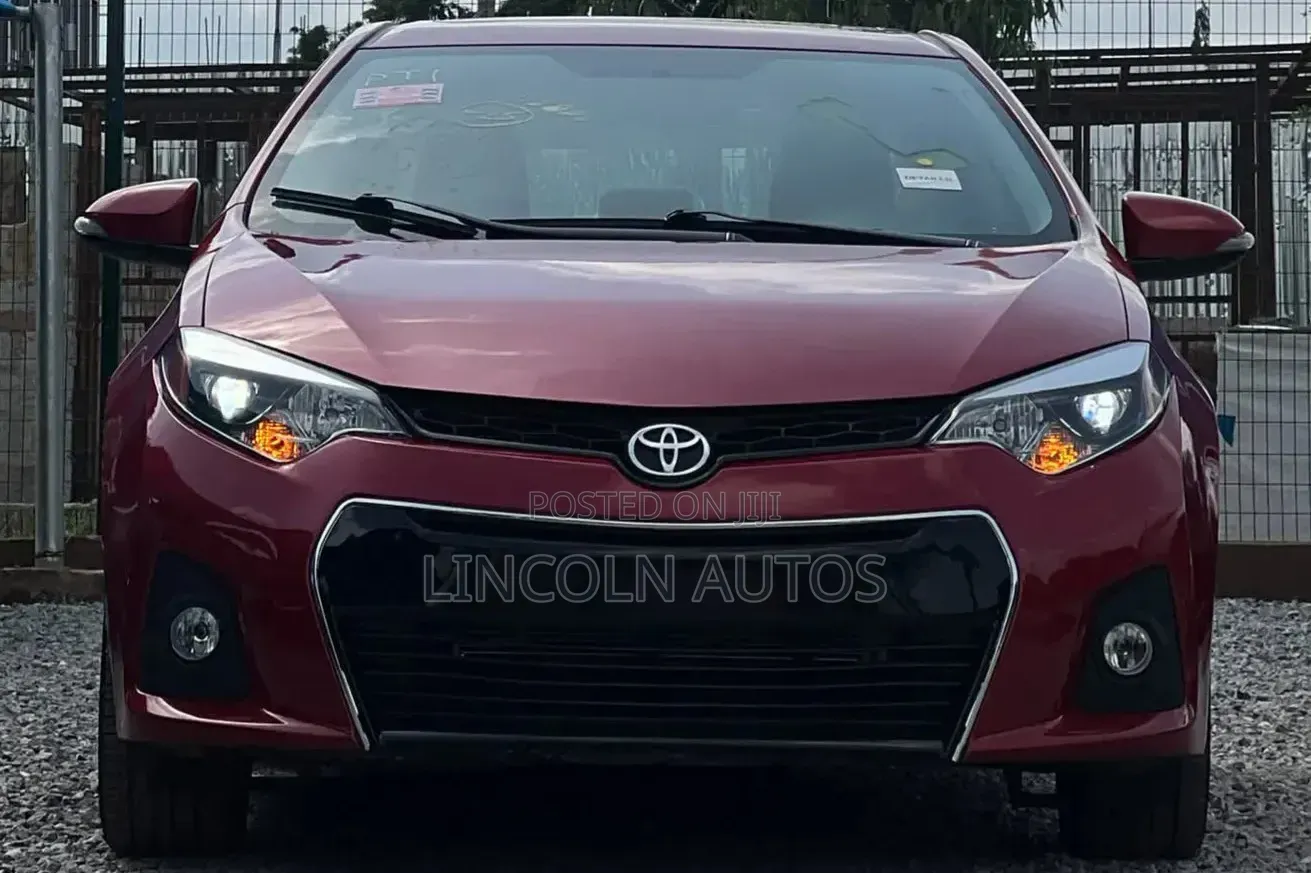 Toyota Corolla S 4dr Sedan (1.8L 4cyl CVT) 2014 Red