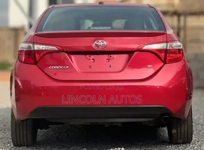 Toyota Corolla S 4dr Sedan (1.8L 4cyl CVT) 2014 Red