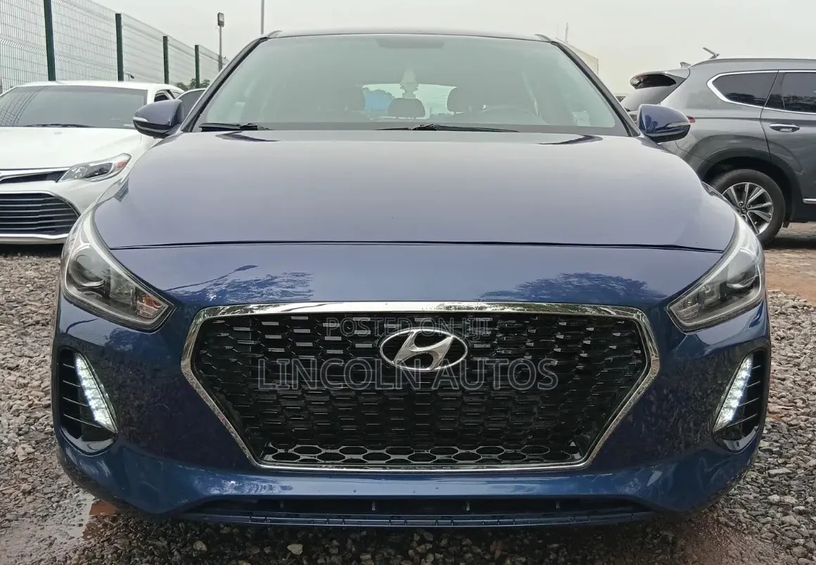 Hyundai Elantra Value Edition Sedan FWD (2.0L 4cyl 6A) 2017 Blue