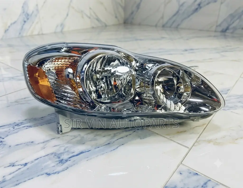 Toyota Corolla 2005 Headlight/Headlamp