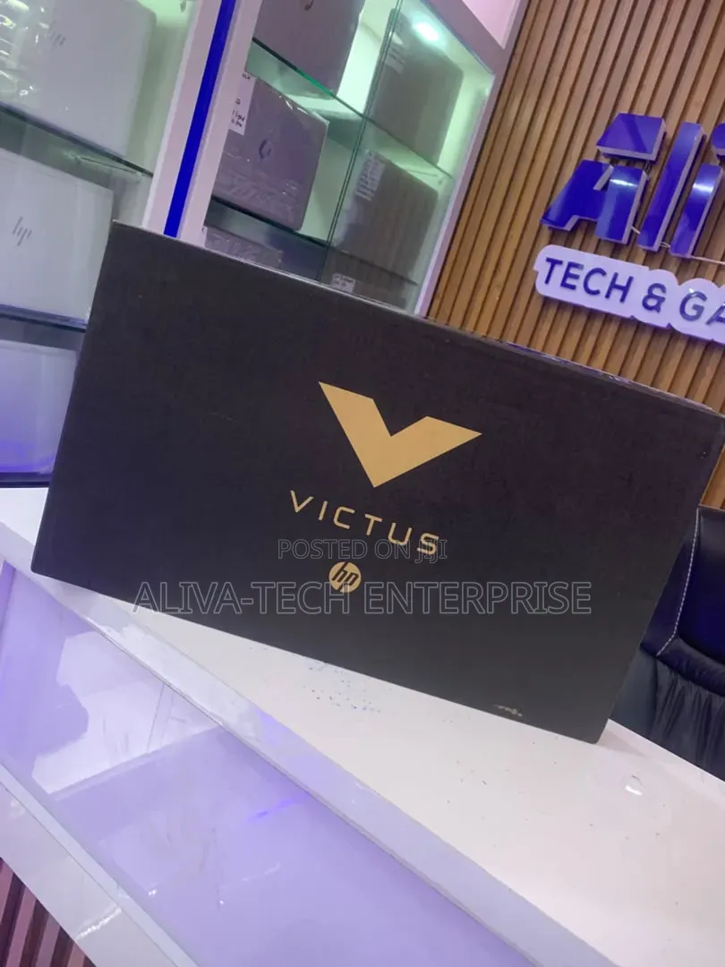 New Laptop HP Victus 15 8GB Intel Core i5 SSD 512GB