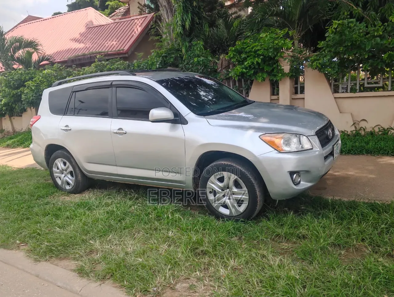 Toyota RAV4 2010 Silver