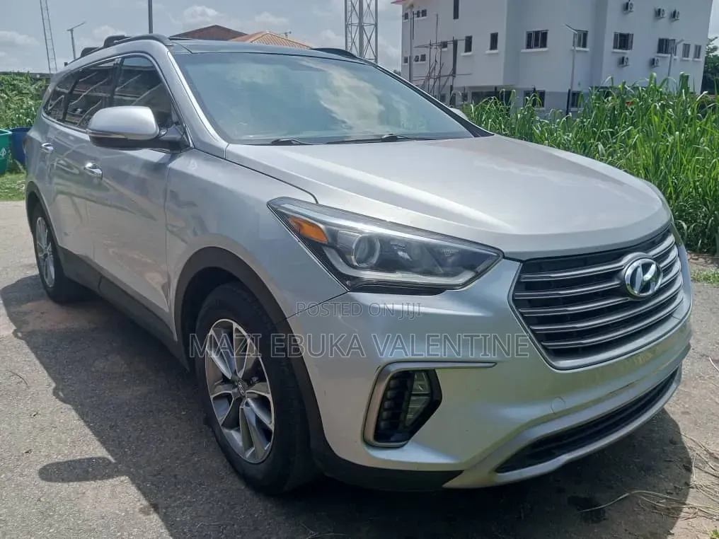 Hyundai Santa Fe 2025 Silver