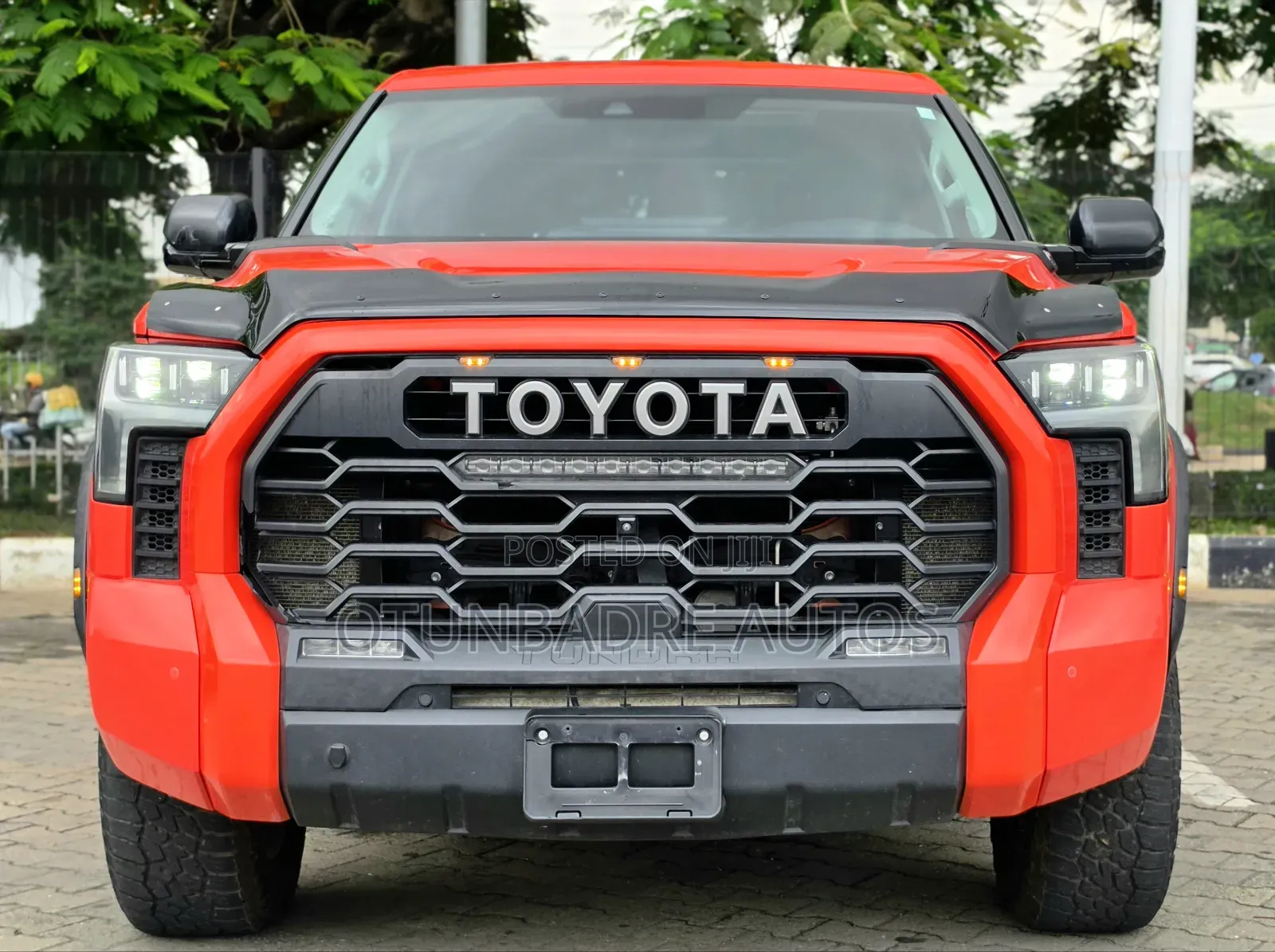 Toyota Tundra Platinum CrewMax 6.5' Bed 2023 Red