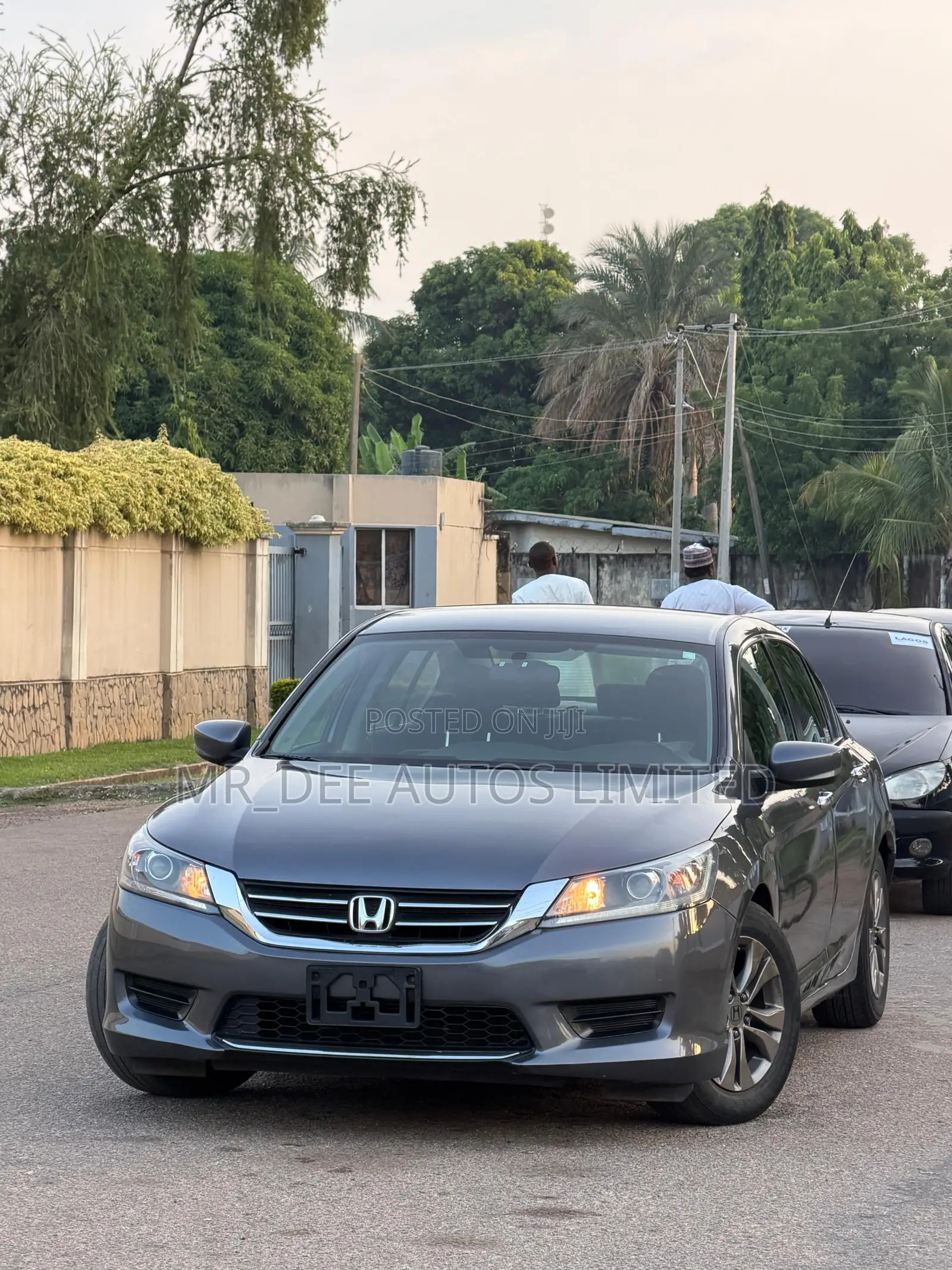 Honda Accord LX 4dr Sedan FWD (2.4L 4cyl 2A) 2013 Gray