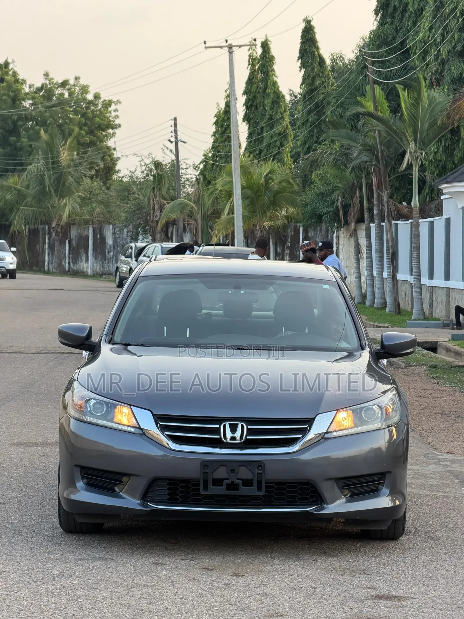 Honda Accord LX 4dr Sedan FWD (2.4L 4cyl 2A) 2013 Gray