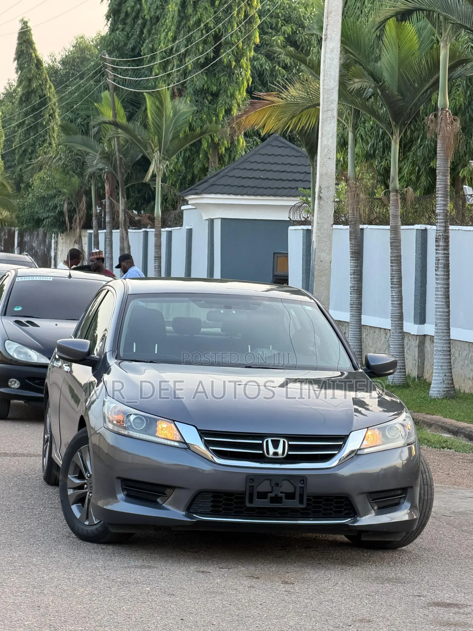 Honda Accord LX 4dr Sedan FWD (2.4L 4cyl 2A) 2013 Gray