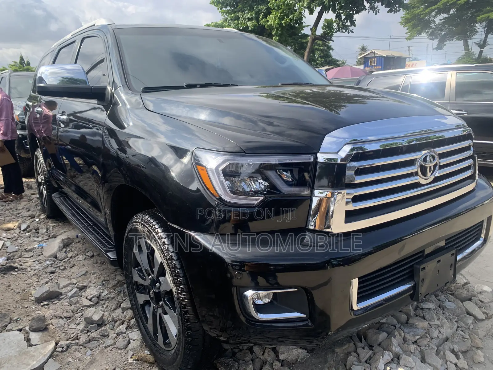 Toyota Sequoia Platinum 4x4 2020 Black