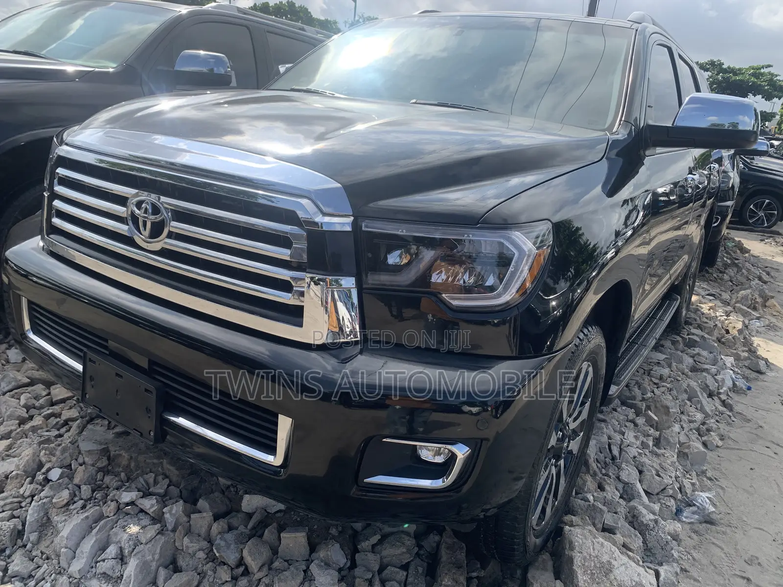 Toyota Sequoia Platinum 4x4 2020 Black