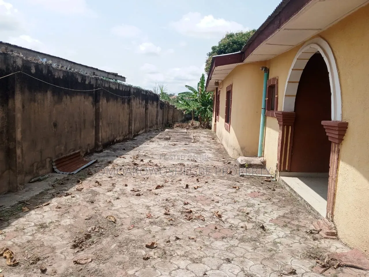 Furnished 4bdrm Bungalow in Iremide Quarters, Akure for sale
