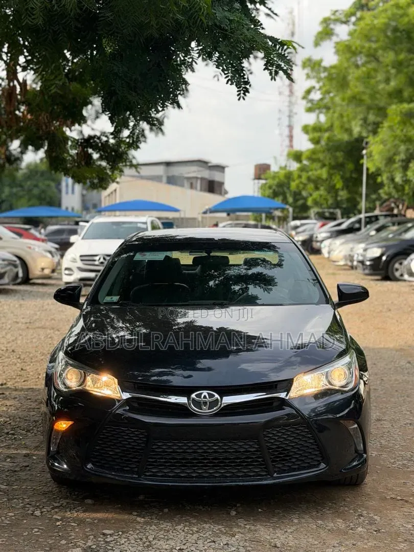 Toyota Camry 2018 Black