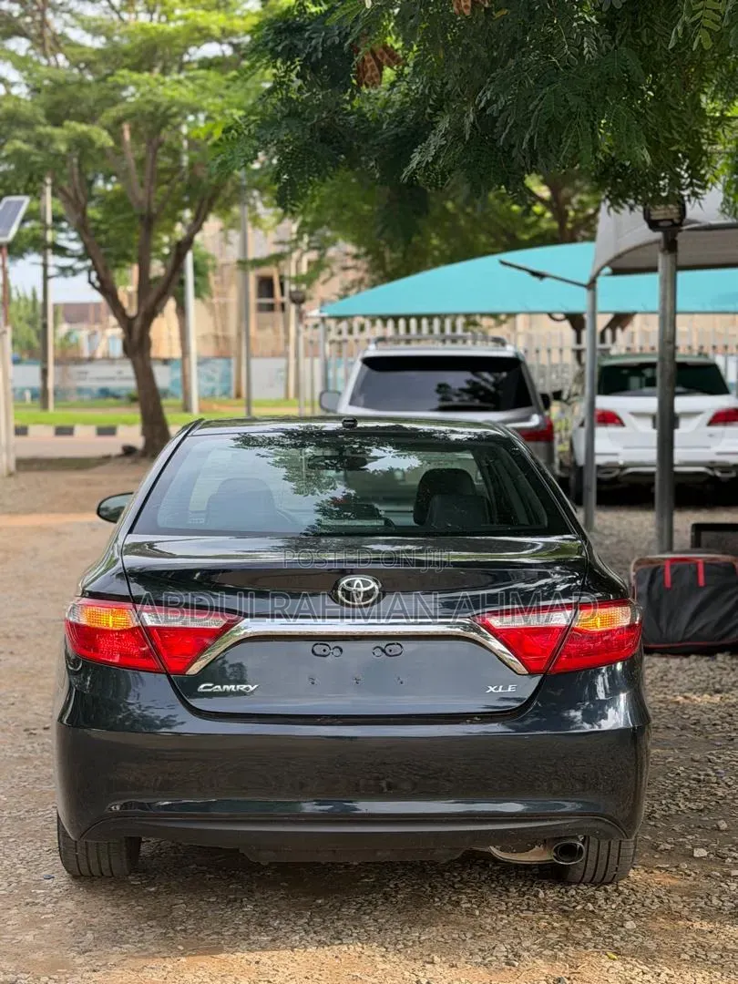 Toyota Camry 2018 Black