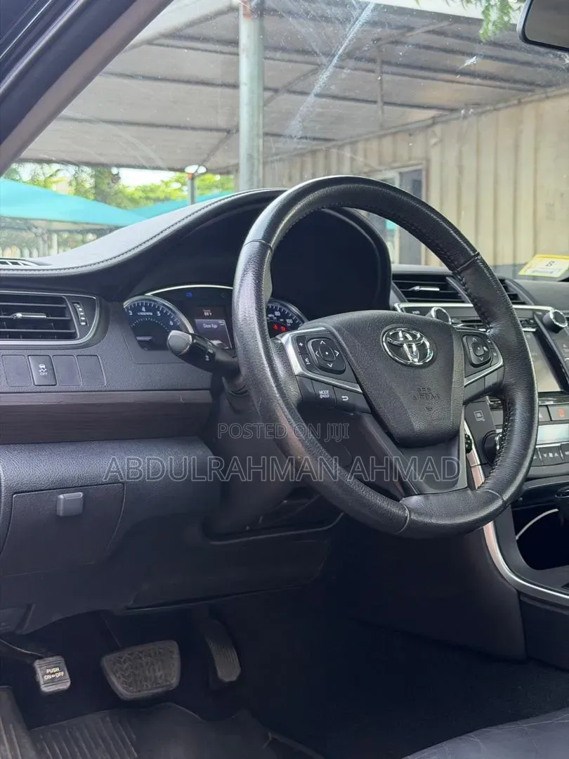 Toyota Camry 2018 Black