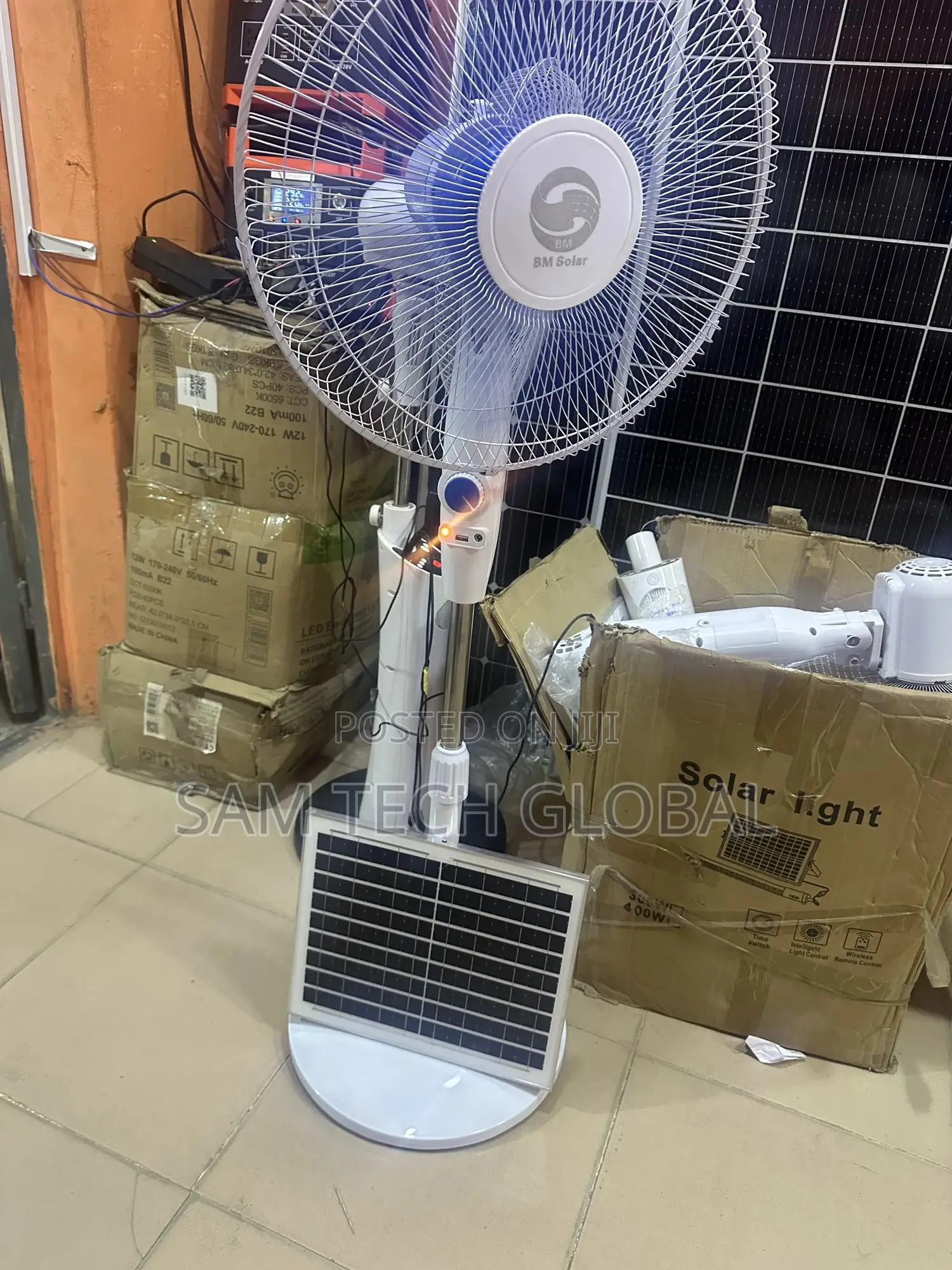 16" Bm Solar Fan