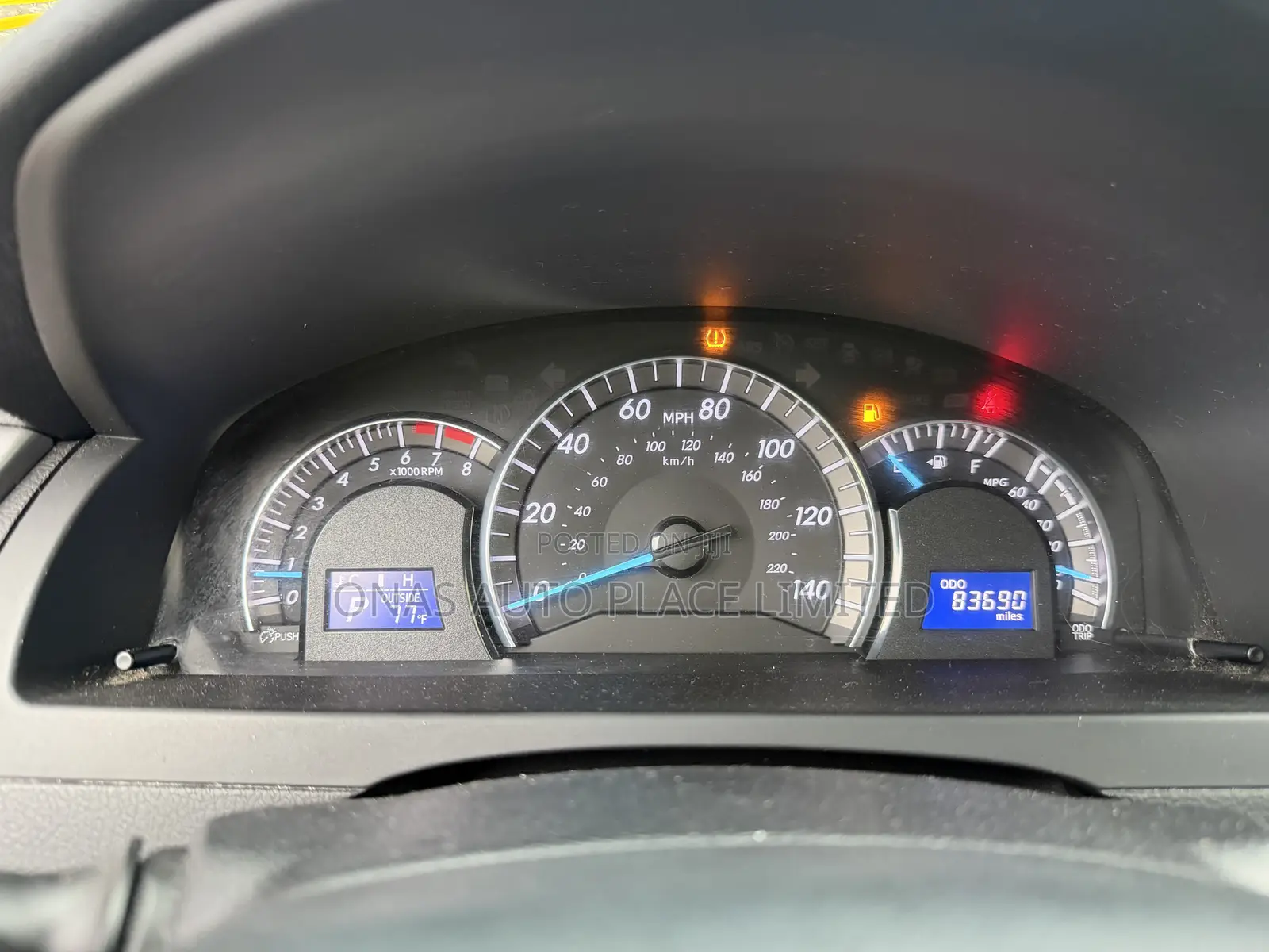 Toyota Camry SE V6 4dr Sedan (3.5L 6cyl 6A) 2013 Red