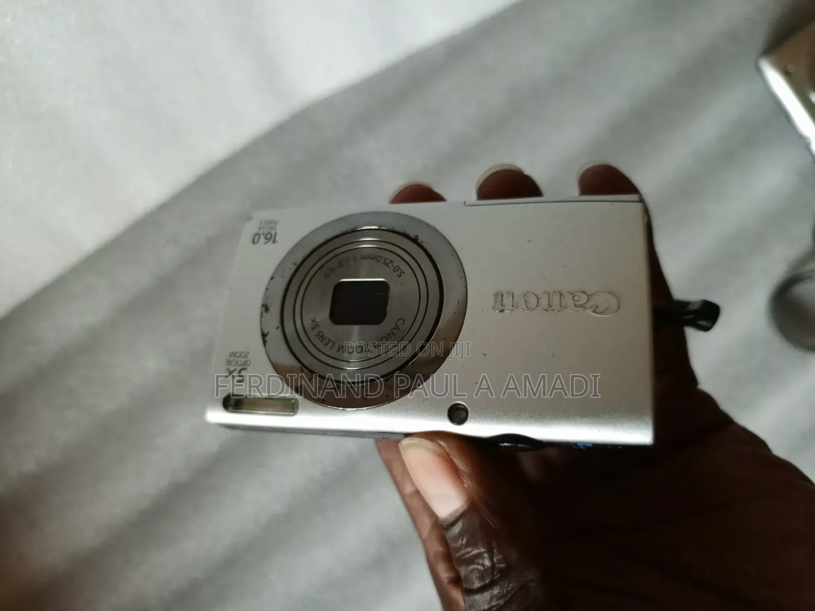 Canon Digital Photo Video Camera for Vintage Passport Snapping