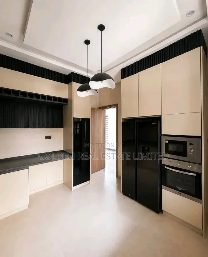 4bdrm Duplex in Dawaki for sale
