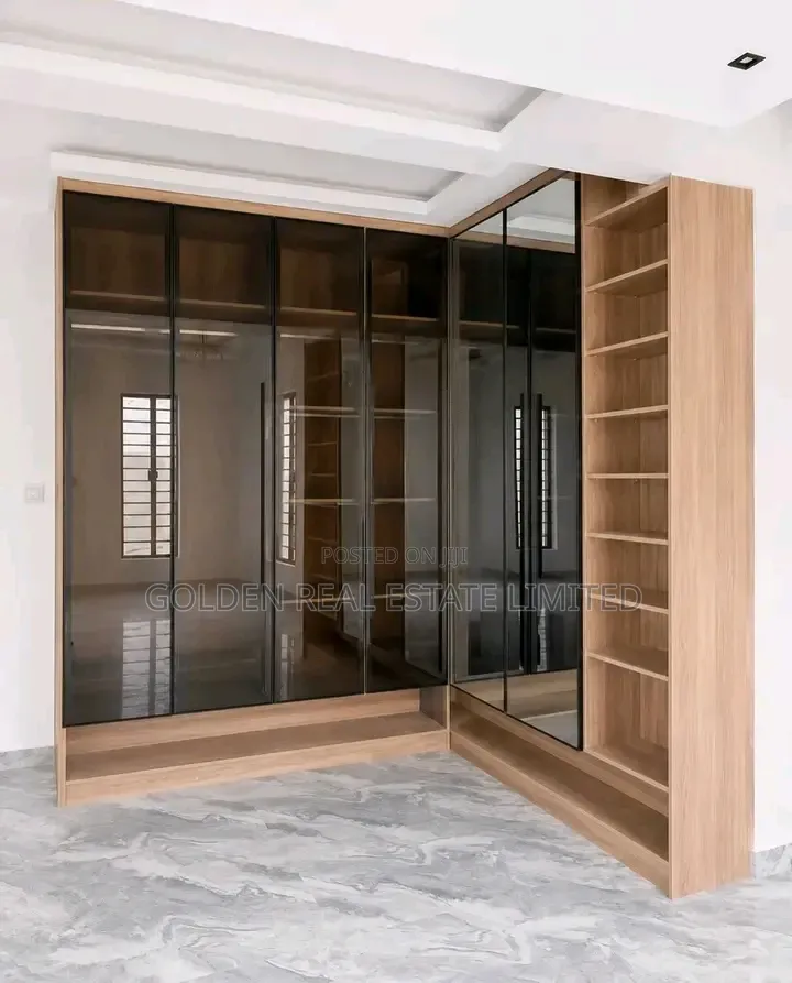 4bdrm Duplex in Dawaki for sale