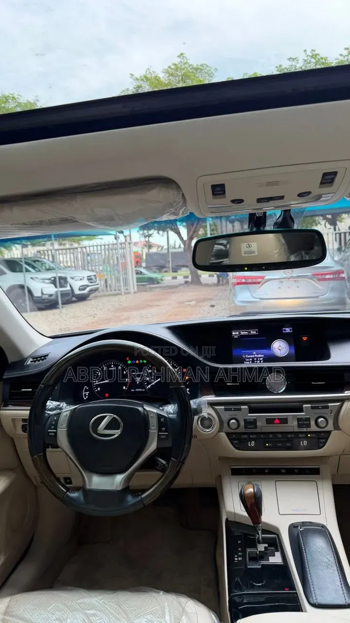 Lexus ES 2016 White