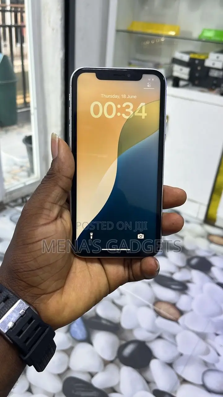 Apple iPhone XR 128 GB White