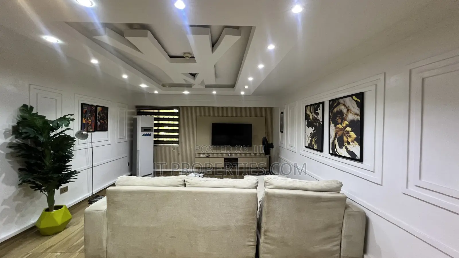Beautifully Designed 2bed Wuse 2