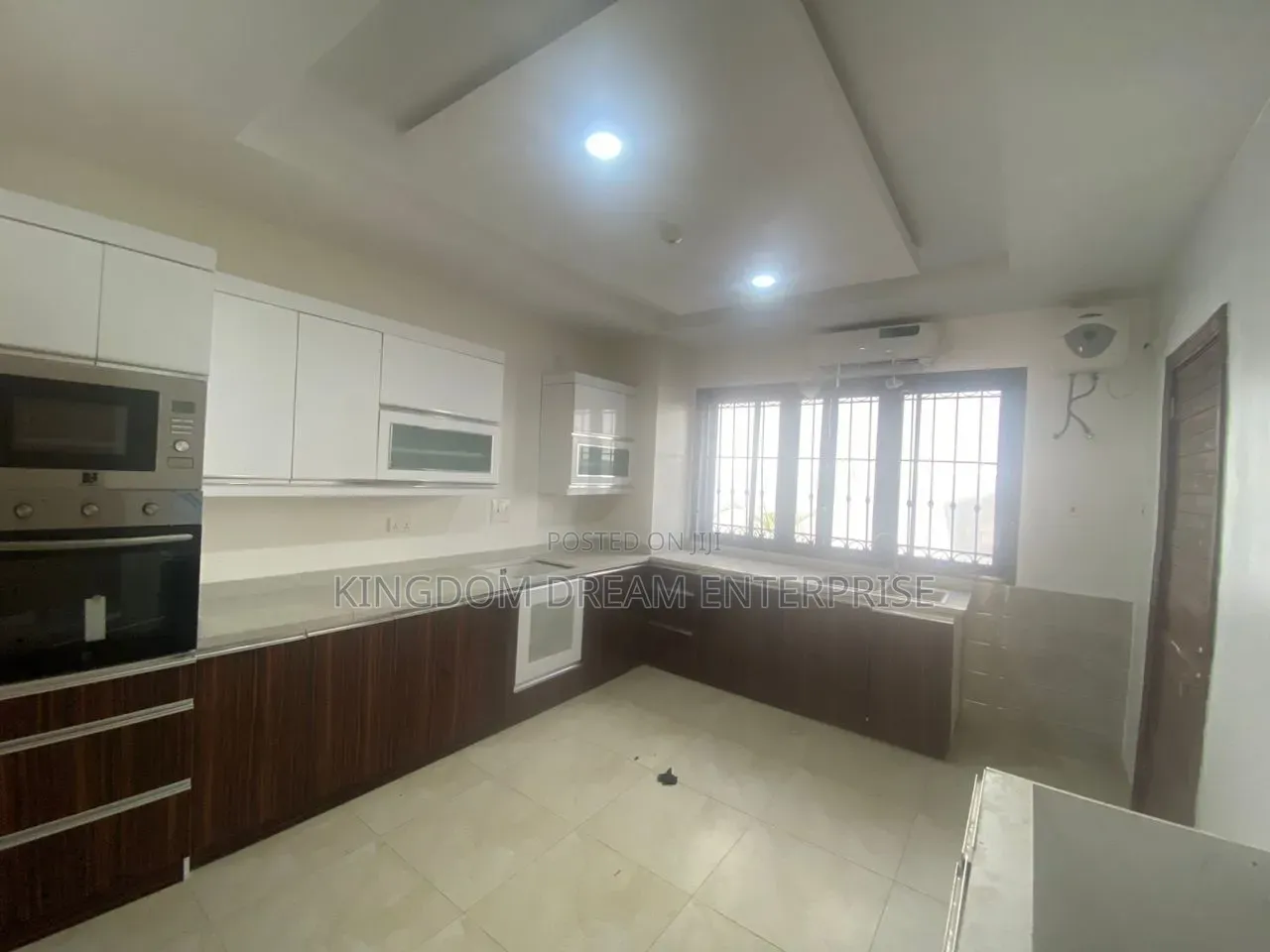 4bdrm Apartment in Banana Island Ikoyi for rent