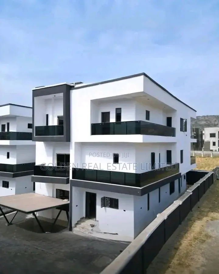 6bdrm Duplex in Katampe Extension for sale