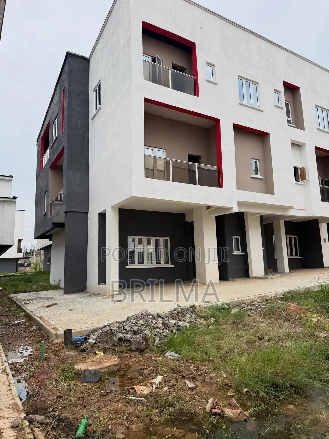 3bdrm Duplex in Kaura for sale