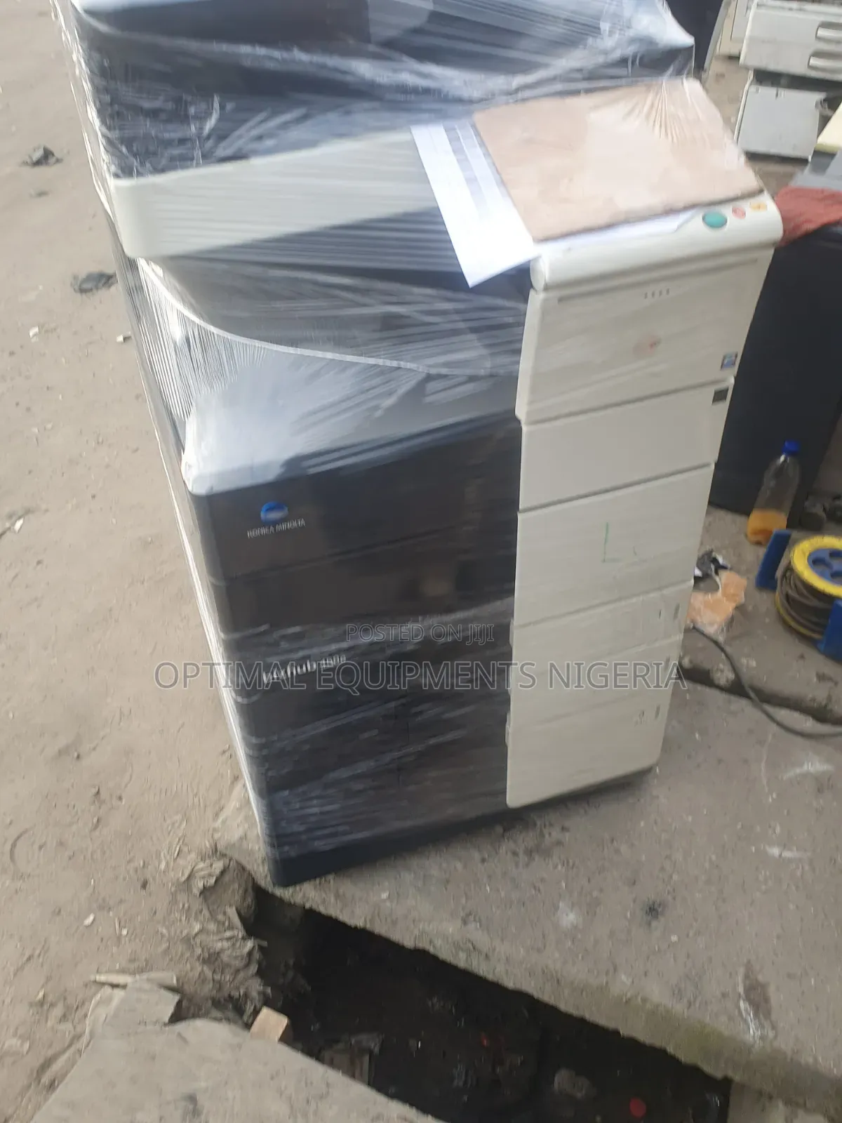 Bizhub C558