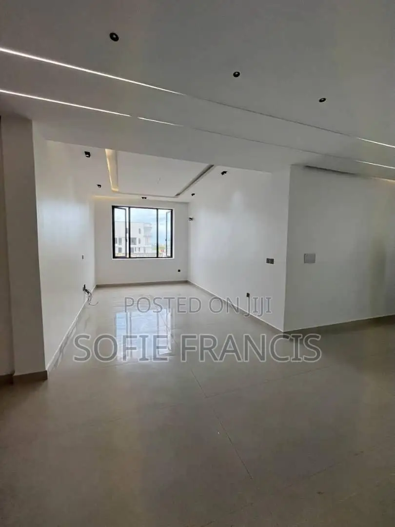 5bdrm Duplex in Lekki for sale