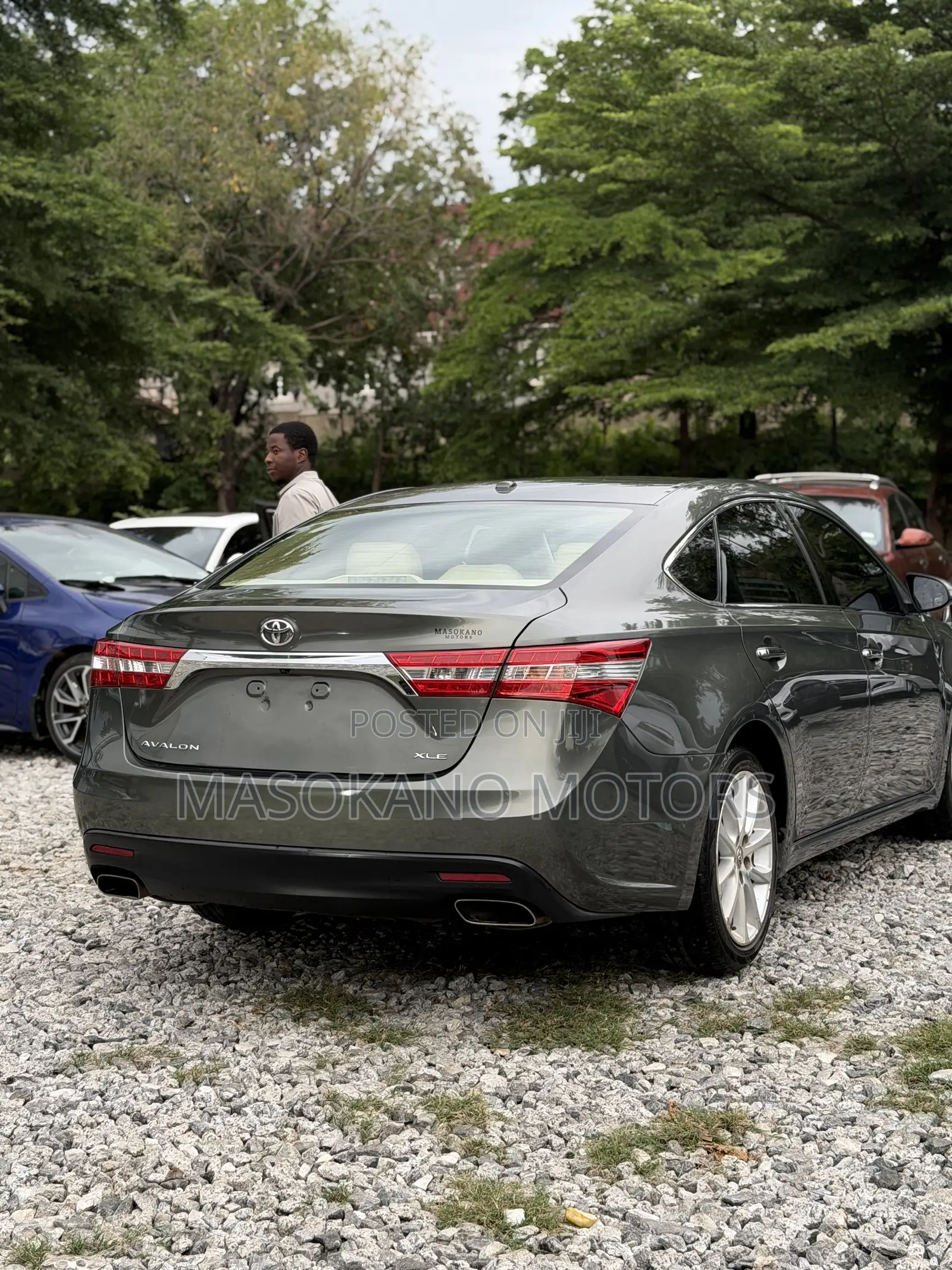 Toyota Avalon XLE Sedar FWD (3.5L 6cyl 6A) 2013 Green