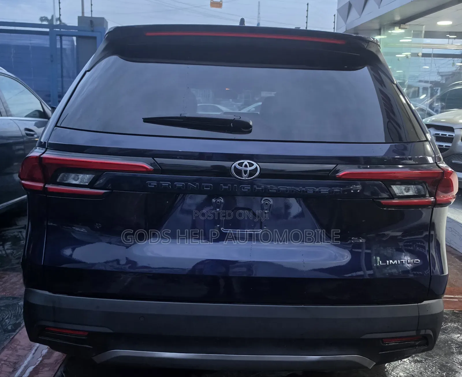 Toyota Highlander 2024 Blue