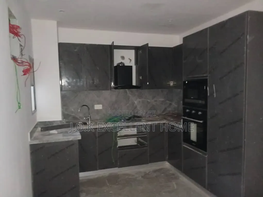 2bdrm Block of Flats in Ilasan for rent