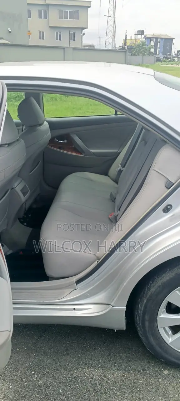 Toyota Camry LE 4dr Sedan (2.4L 4cyl 5A) 2008 Silver