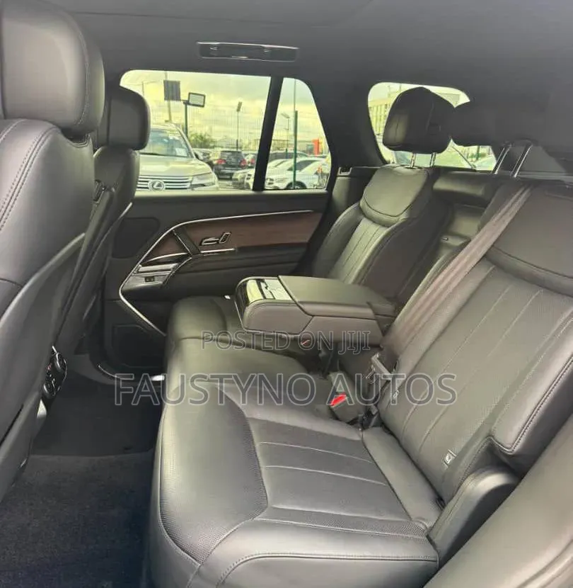 Land Rover Range Rover Vogue 2023 Gray