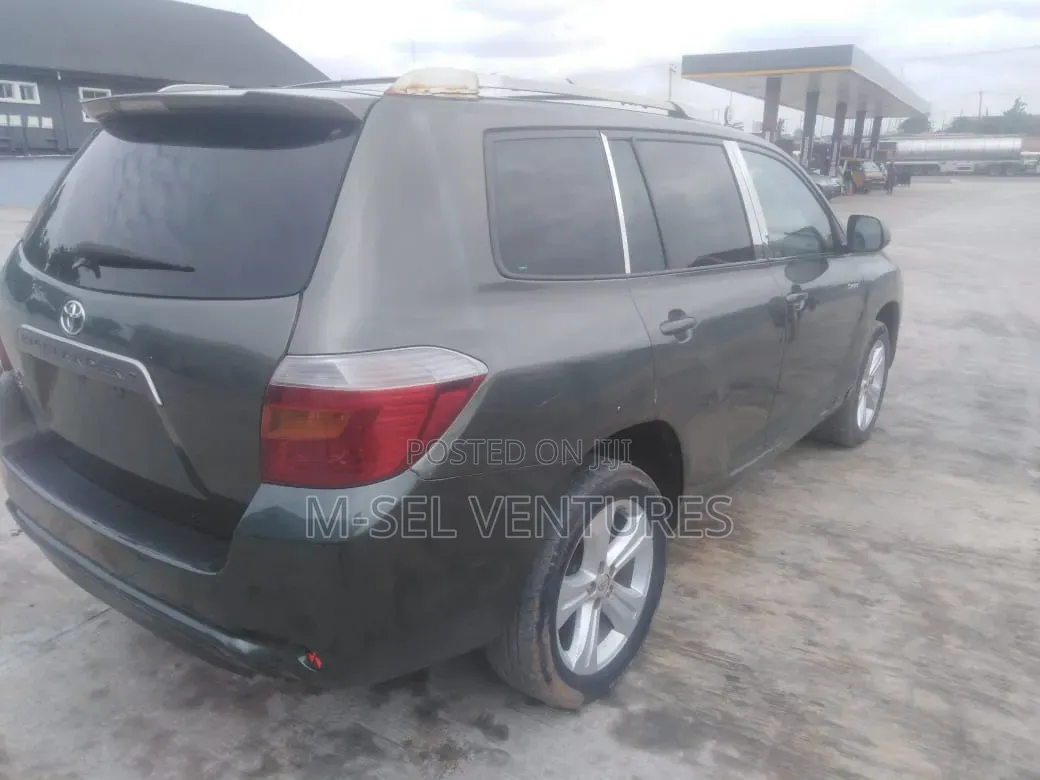 Toyota Highlander Sport 2008 Gray