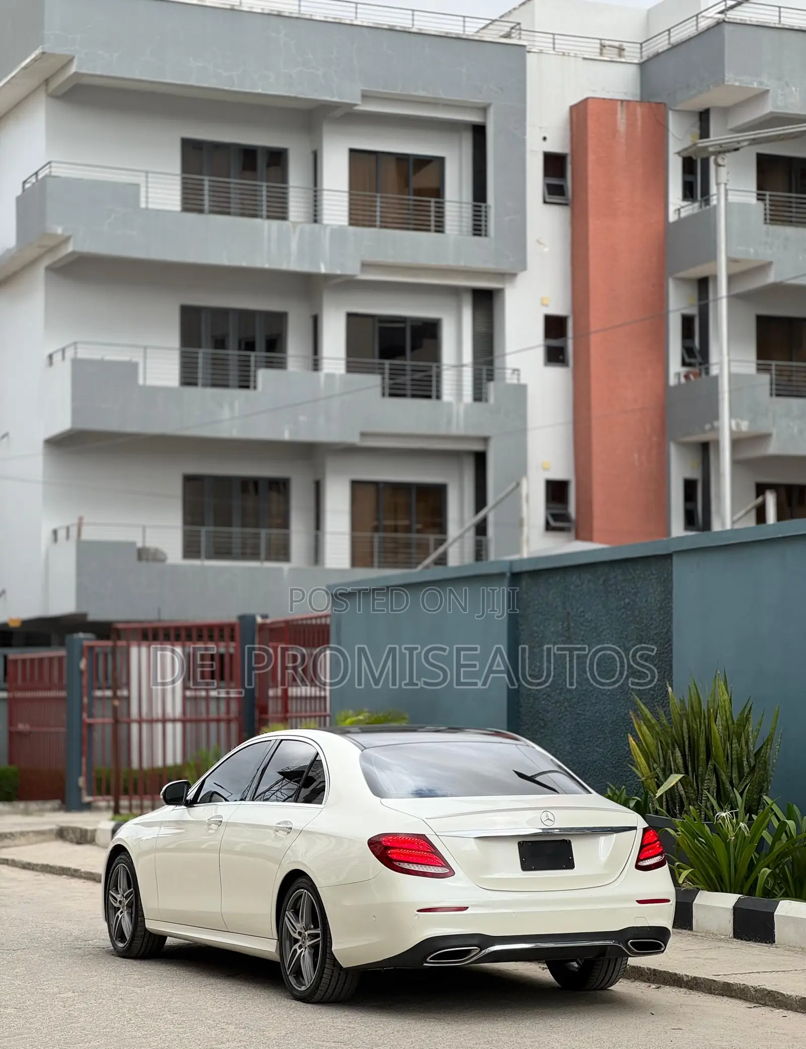 Mercedes-Benz E300 2018 White