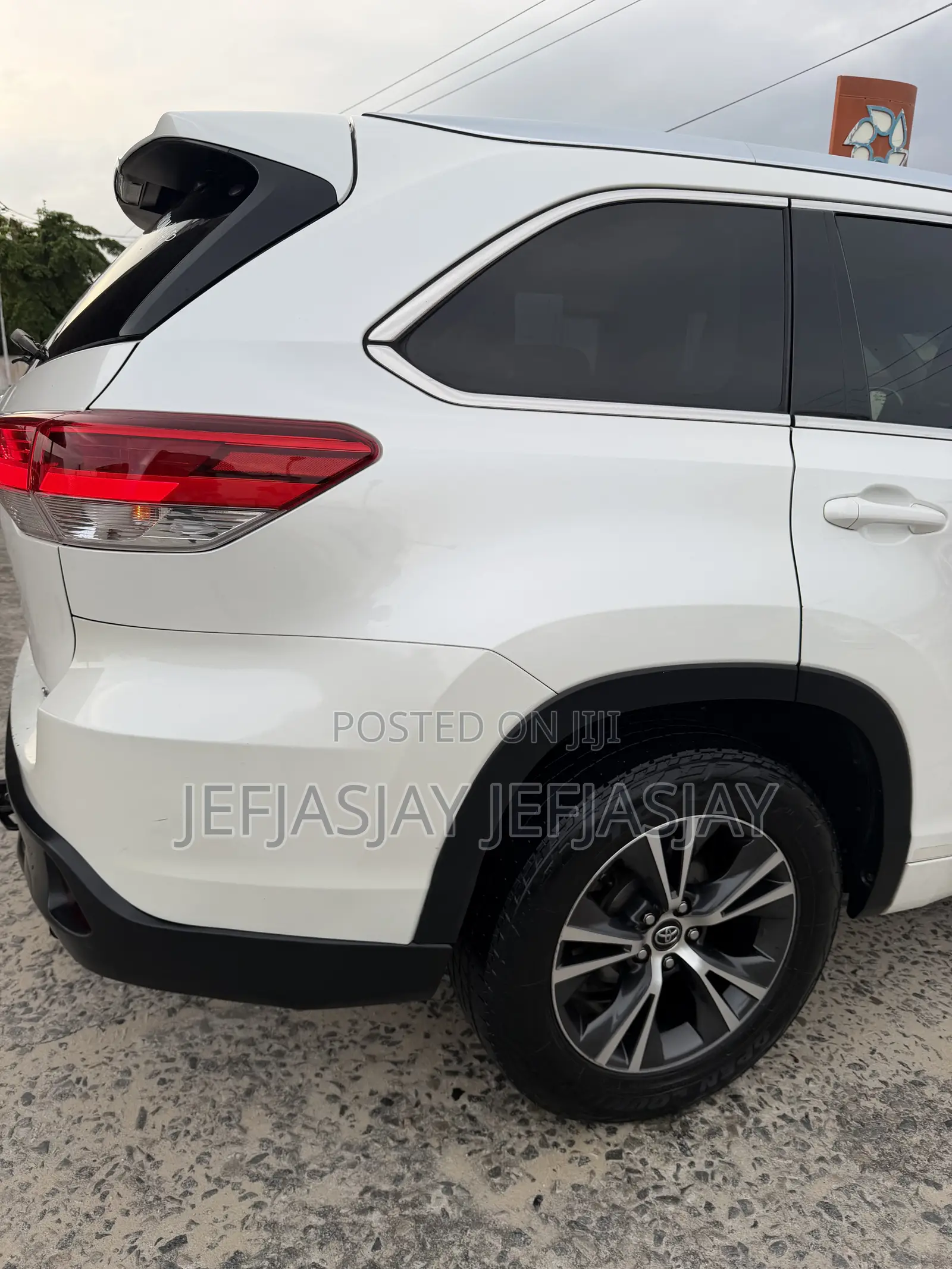 Toyota Highlander XLE V6 4x2 (3.5L 6cyl 6A) 2016 White