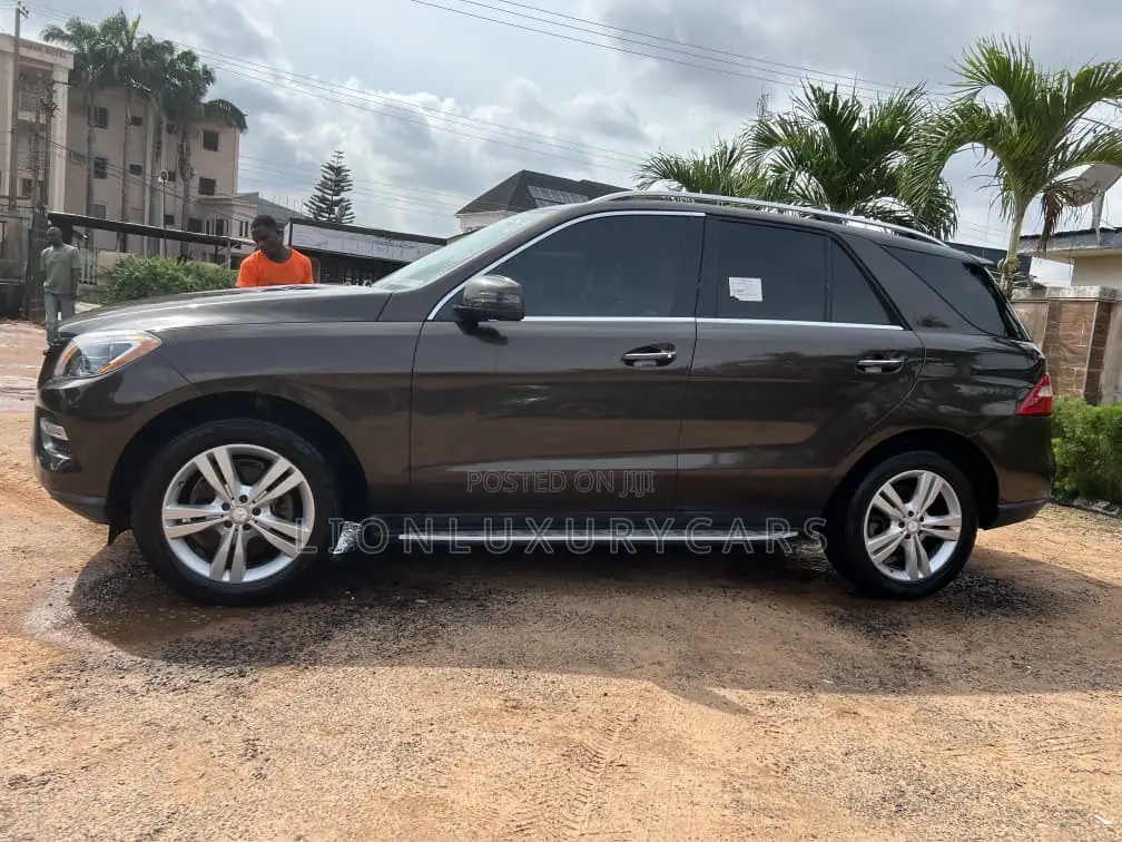Mercedes-Benz M Class 2013 Black