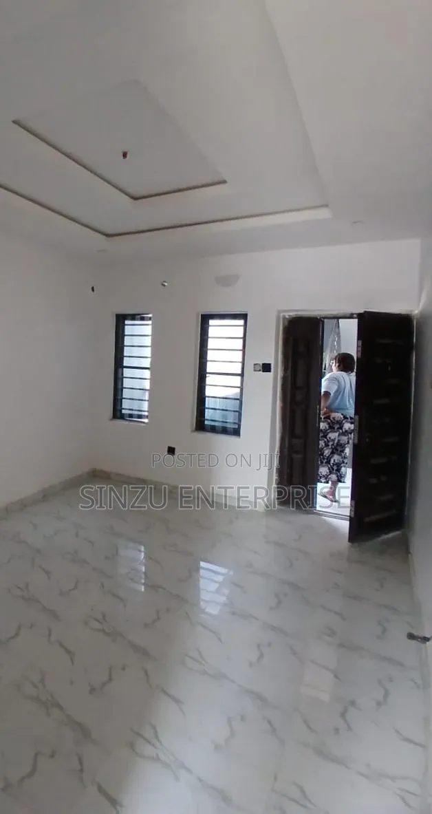 1bdrm Shared Apartment in Chevron for rent