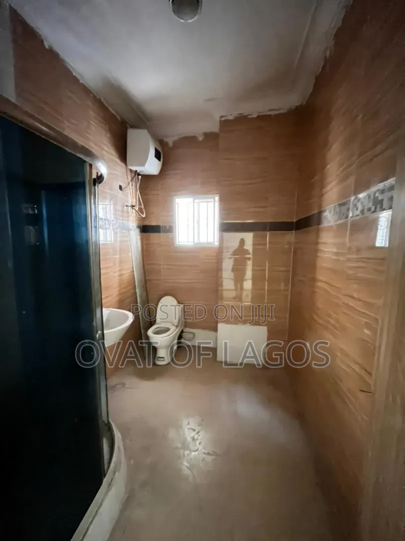 5bdrm Duplex in Chevron Alternative for sale