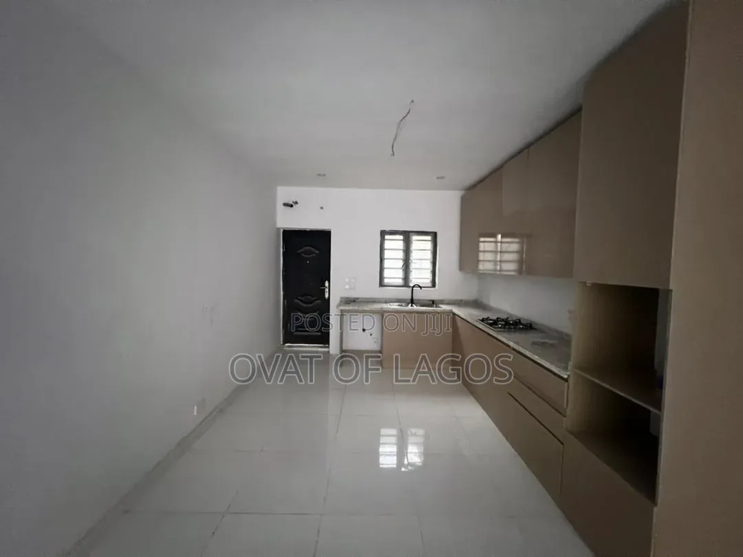 2bdrm Apartment in Ologolo for sale