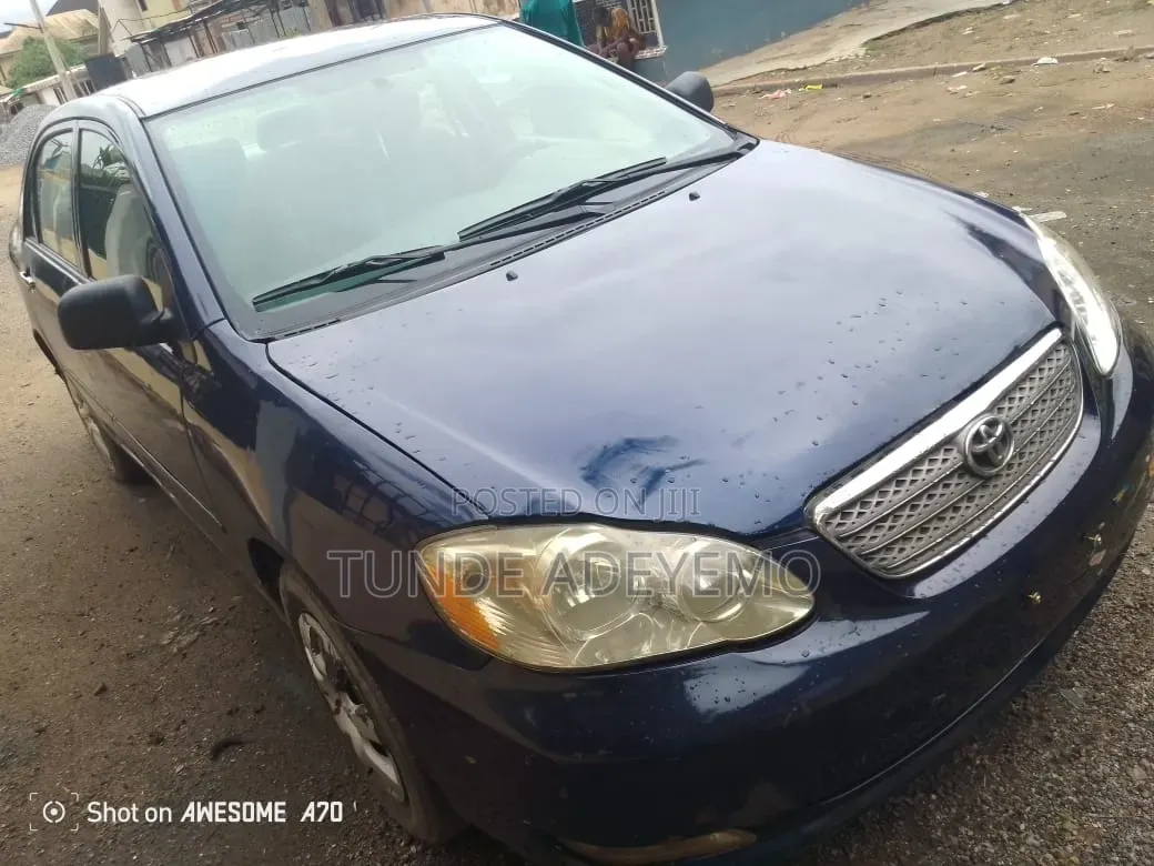 Toyota Corolla 2005 Blue