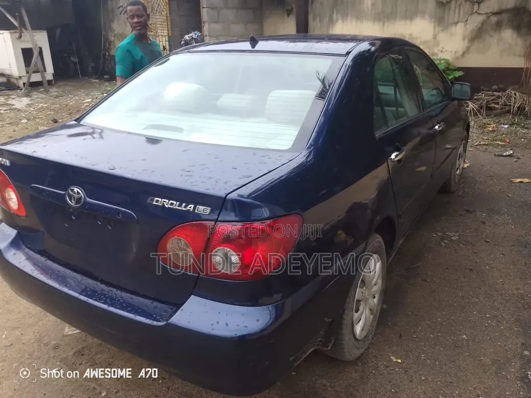 Toyota Corolla 2005 Blue