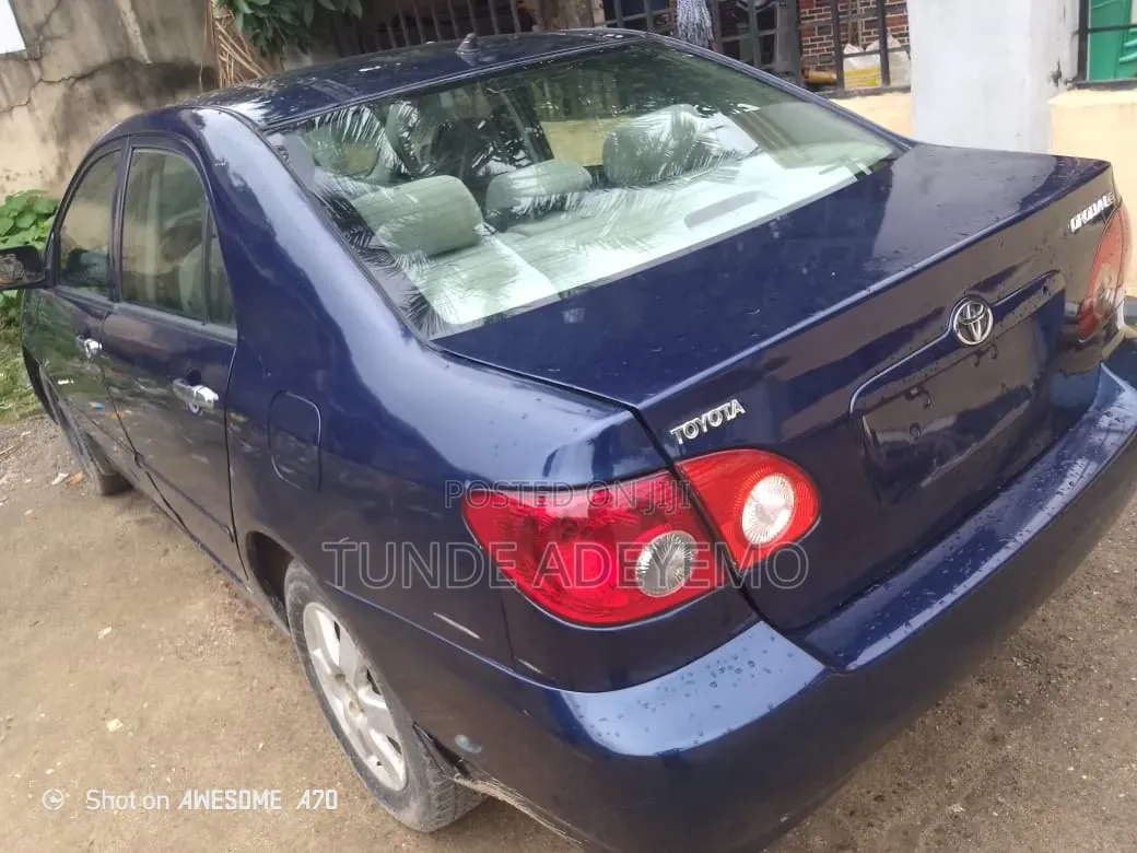 Toyota Corolla 2005 Blue