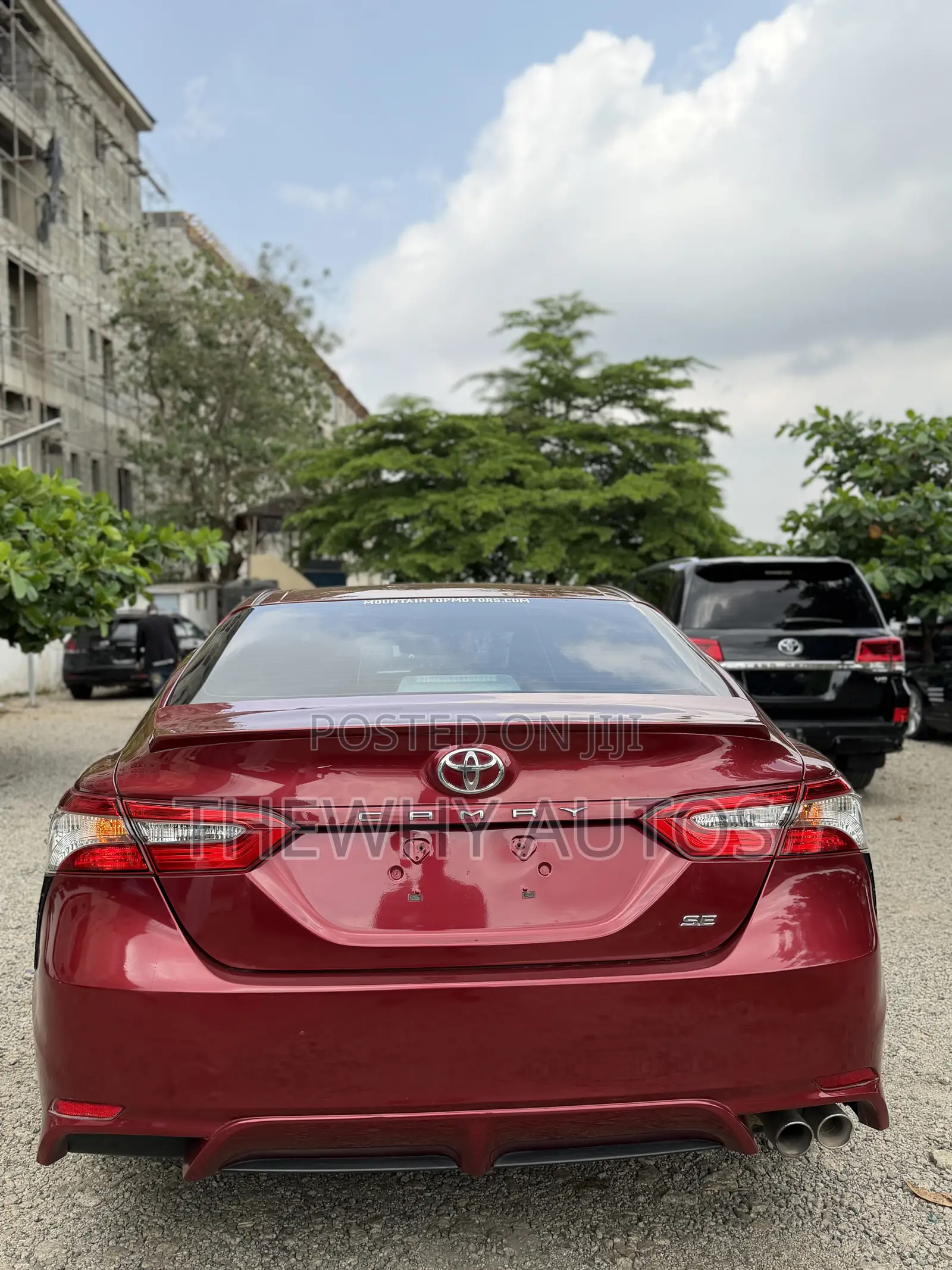 Toyota Camry SE (2.5L 4cyl 8A) 2019 Burgundy
