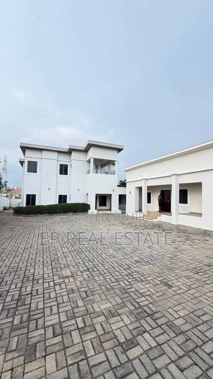 5bdrm House in Guzape District for sale